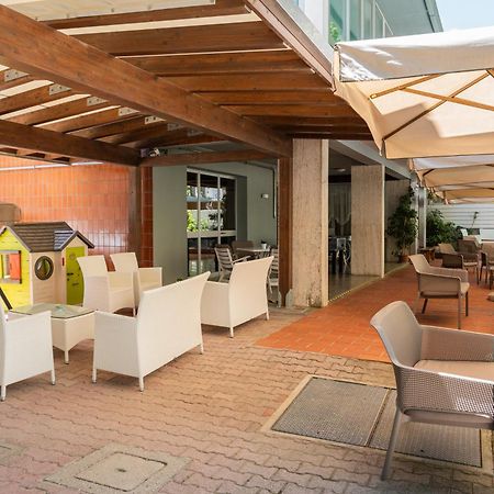 Hotel Ondina E Milazzo Cervia Kültér fotó