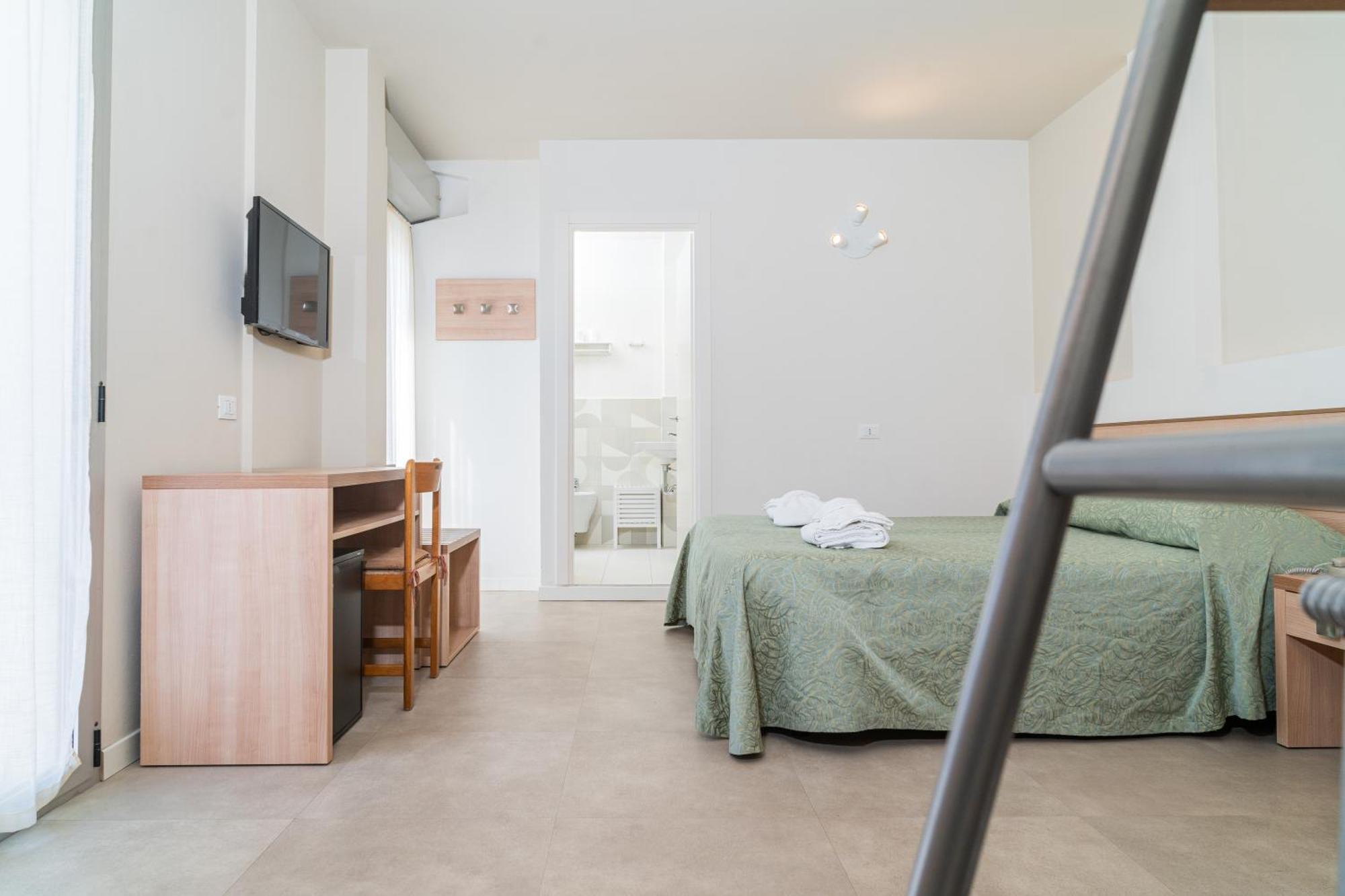 Hotel Ondina E Milazzo Cervia Kültér fotó