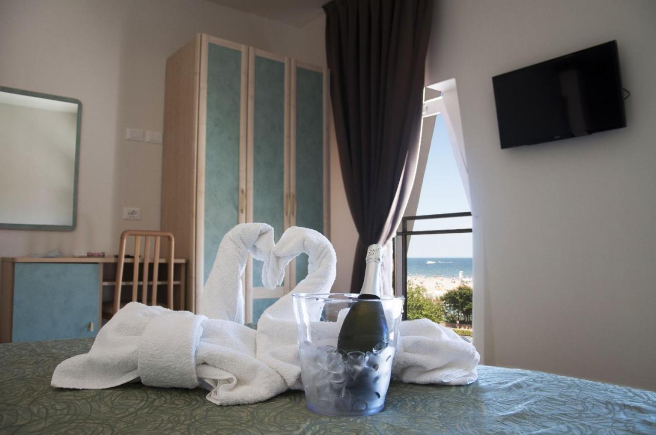 Hotel Ondina E Milazzo Cervia Kültér fotó
